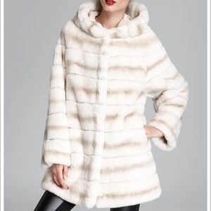 Bloomingdales/Maximilian REX RABBIT 🐇fur p…